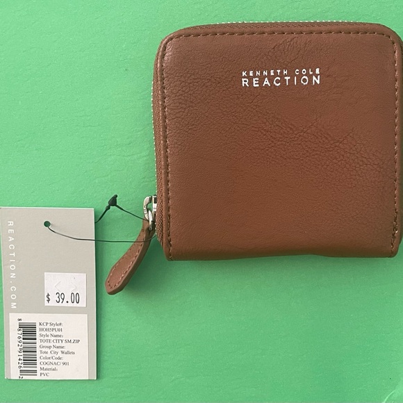 NWT Kenneth Cole Recation tote City Small zip Wallet /Cognac - Picture 1 of 6